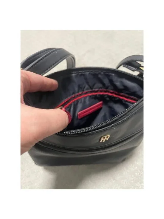 Tommy Hilfiger Black Crossbody Bag With Adjustable Strap gold logo - Picture 9 of 16